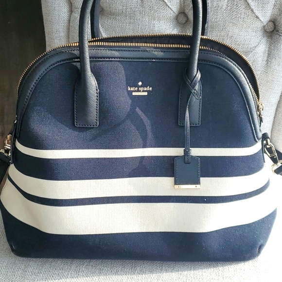 Kate Spade purse - Picture 1 of 2